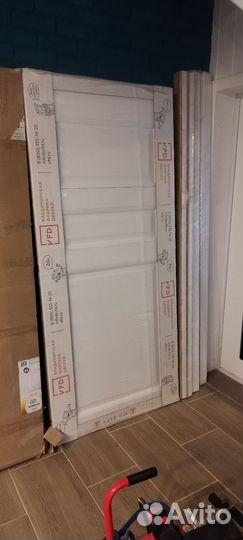 Двери межкомнатные с коробкой новые