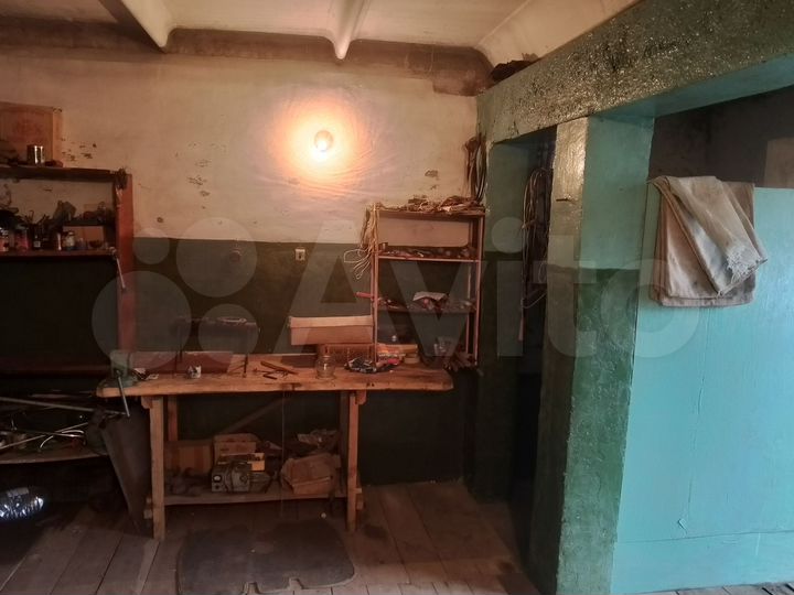 Гараж, > 30 м²