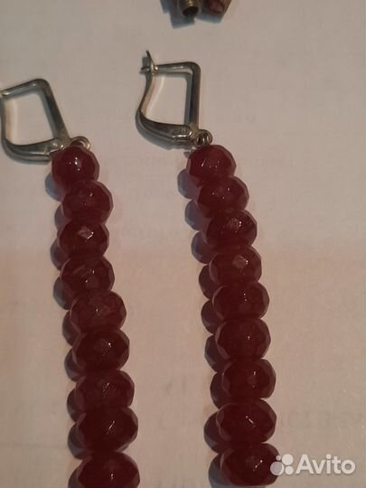 Сережки из рубинов
