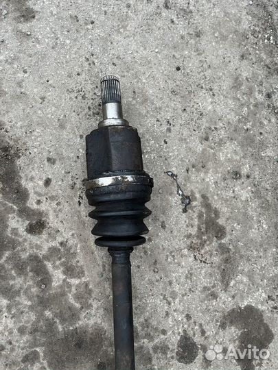 Правый шруз (привод) на kia rio 2 МКПП