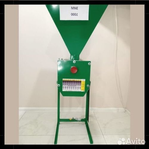 Зернодробилка электрическая 220в