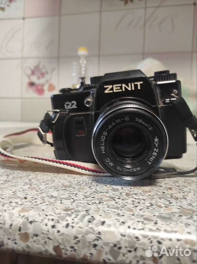 Пленочный фотоаппарат зенит