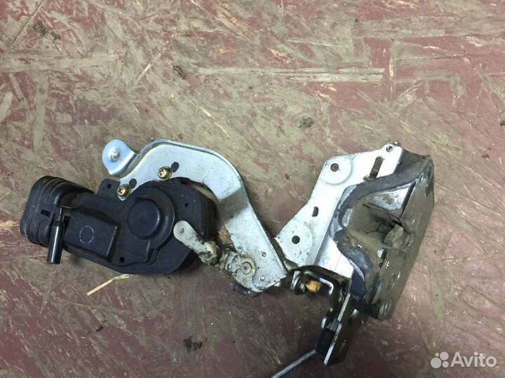 Замок багажника Daihatsu Terios