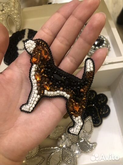 Броши ручной работы