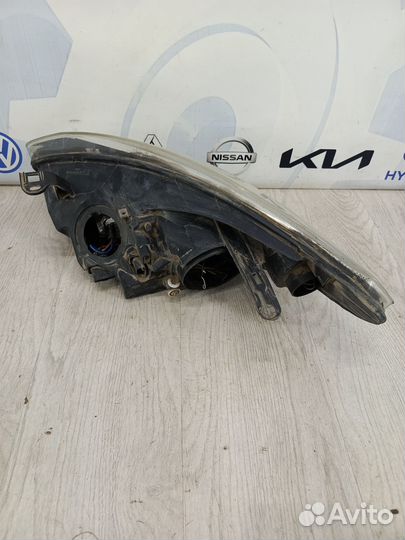 Фара renault fluence Прав