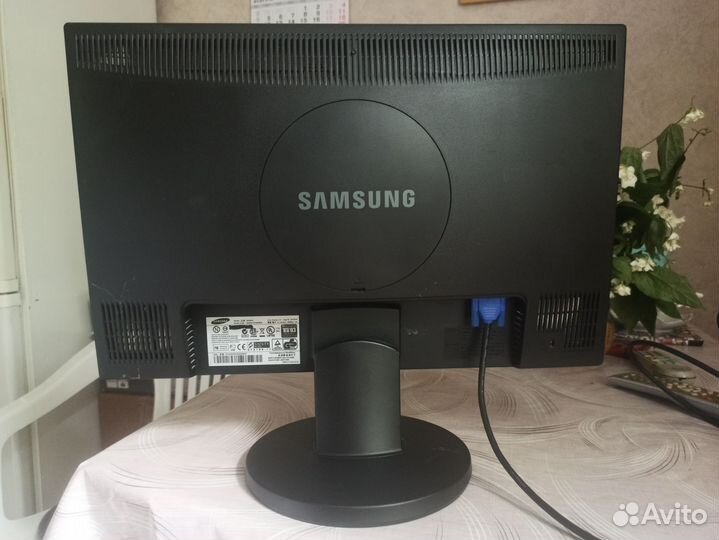 Монитор Samsung 2243NW 22дюйма LS22mynksb/EDS