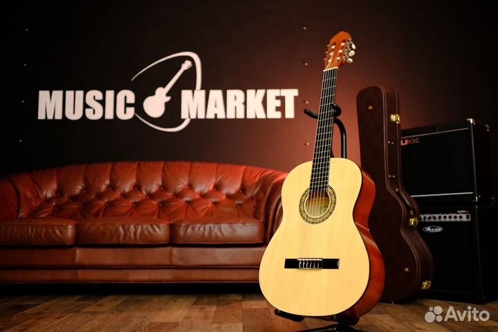 Классическая гитара Martinez 4/4 (Комплект)