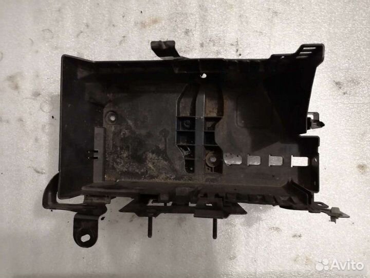 Площадка аккумулятора опель астра j Chevrolet