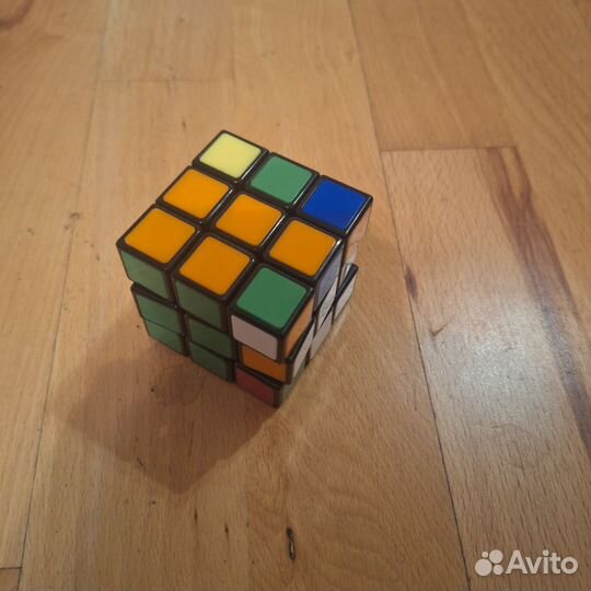 Кубик рубика Rubiks