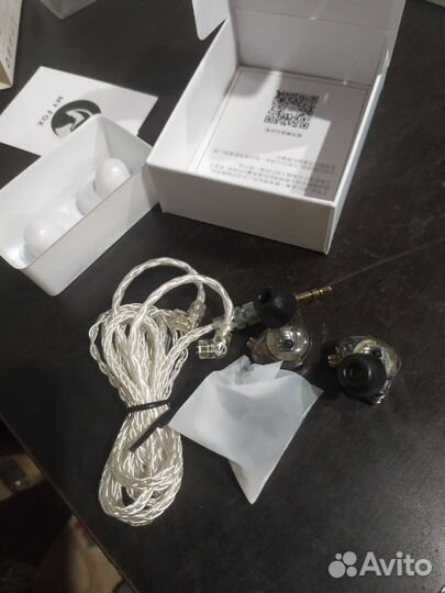 Наушники kz pr-1 pro и кейс беспроводной