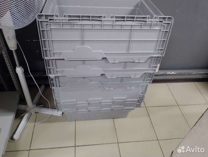 Ящик пластиковый с крышкой