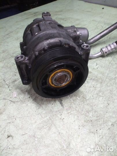 Компрессор кондиционера Mercedes Vito W639 ом646
