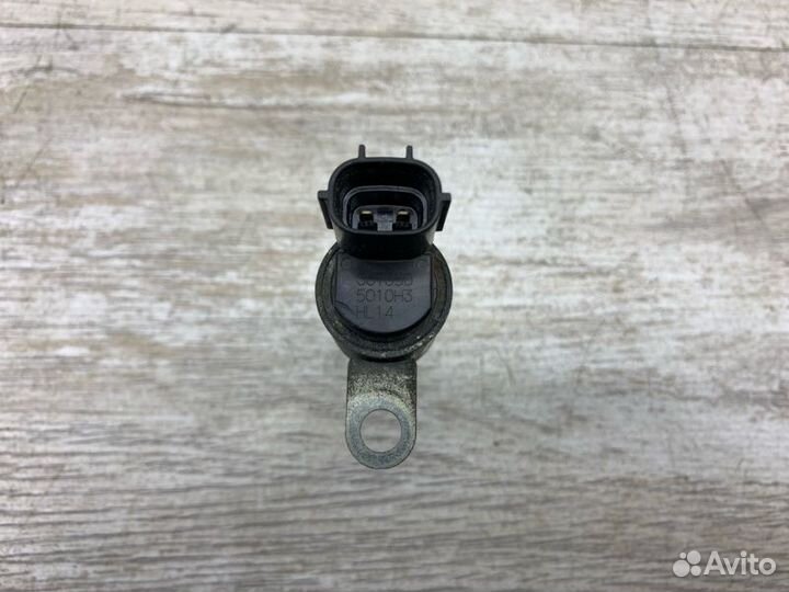 Клапан VVT-i Toyota Avensis универсал 2ZR-FAE 2009