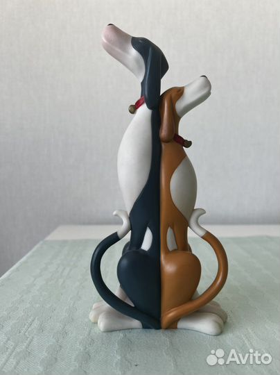 Hot Dogs Figurine by Toni собаки
