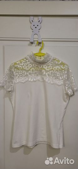 Блуза белая с коротким рукавом на девочку 146 рост
