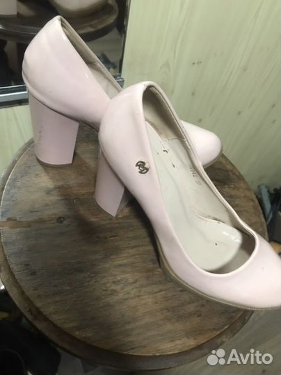 Туфли лаковые пудра