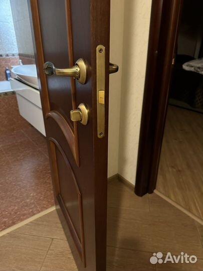 Двери межкомнатные деревянные