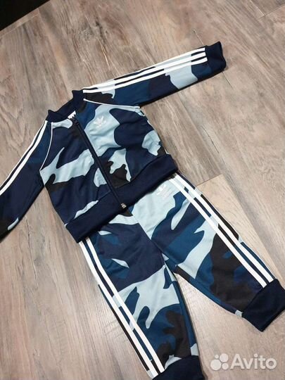 Спортивный костюм adidas для мальчика 80