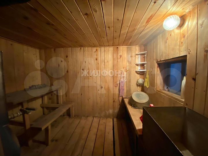 Дом 57 м² на участке 14,7 сот.