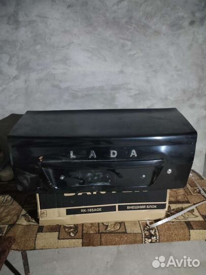 Крышка багажника priora