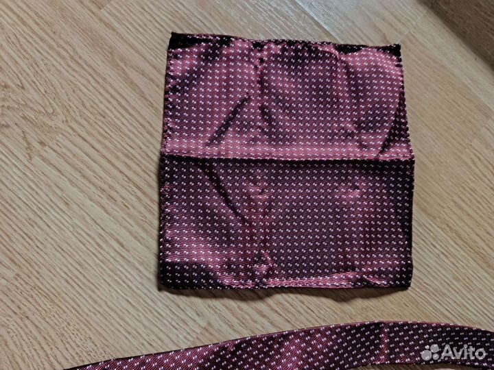 Галстук, платок, запонки. Набор