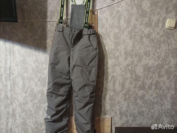 Зимний костюм для девочки 134 140