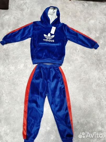 Спортивный костюм