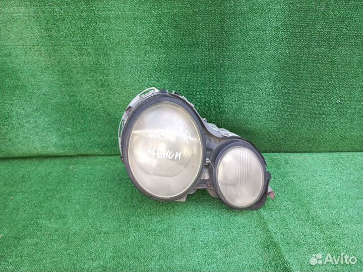 Фара правая ксенон Mercedes E-Class W210