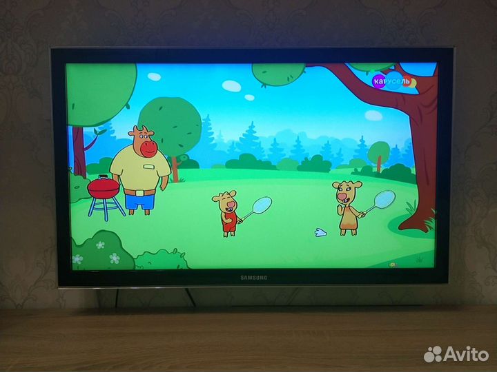 Телевизор Samsung 32 (81см)