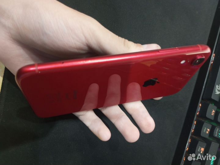 iPhone Xr, 64 ГБ