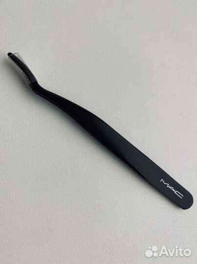 Аппликатор для накладных ресниц MAC