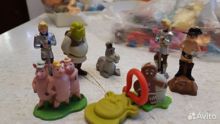 Киндер игрушки