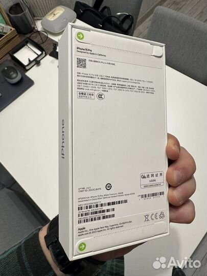 iPhone 15 Pro, 256 ГБ
