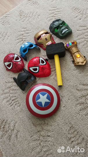 Игрушки и маски Марвел + щит капитана Америки