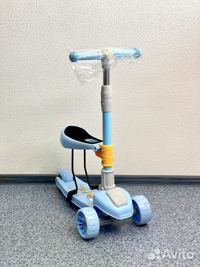 Самокат-беговел с подсветкой