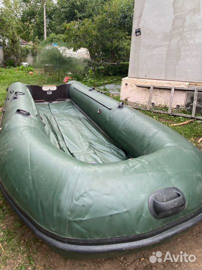 Лодка Варяг 370