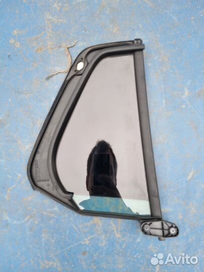 Стекло заднее левое (форточка) Volkswagen Golf 7