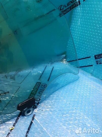 Стекло двери передней правой Lexus Gs 300/400/430