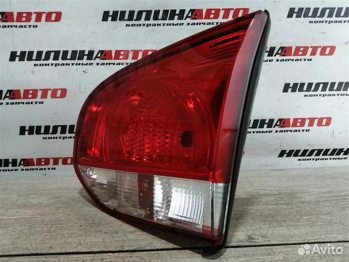 Фонарь правый в крышку багажника VW Гольф 6