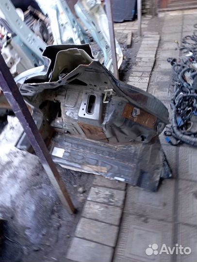 Фиат Гранде пунто 3 крыло заднее