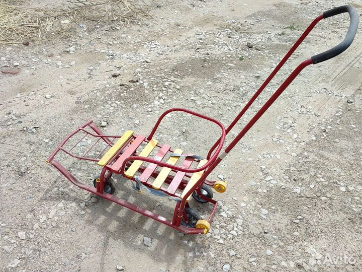Детские санки с колесами в отличном состоянии