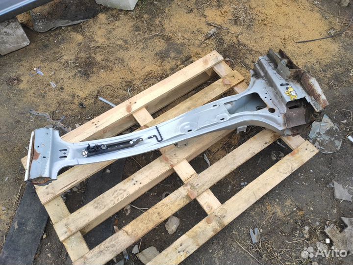 Стойка кузовная центральная левая Opel Astra H