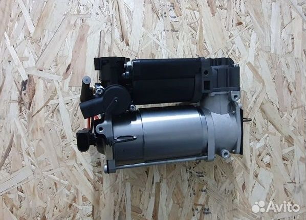 Компрессор пневмоподвески Mercedes W211