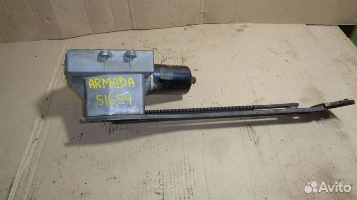 Механизм подъема двери багажника Nissan Armada