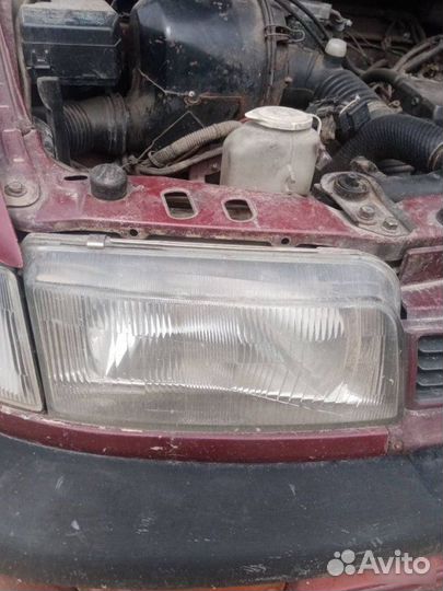 Фара передняя Mitsubishi Space Wagon 2 1992