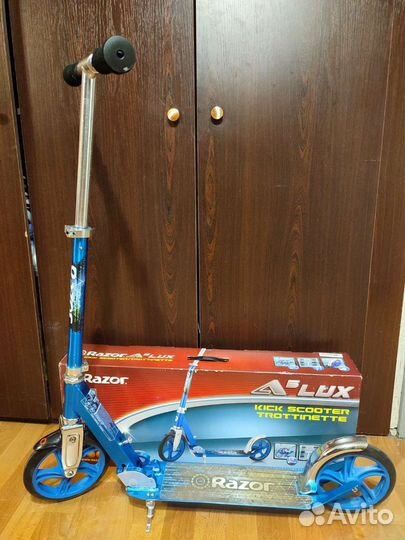 Самокат Razor a5 lux для любого возраста