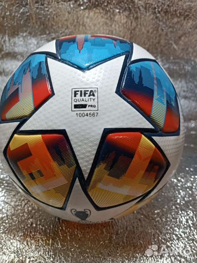 Футбольный мяч adidas лига чемпионов 2022 FIFA PRO