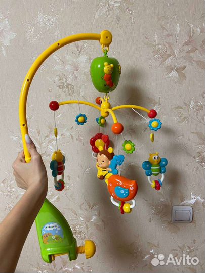 Детский мобиль в кроватку