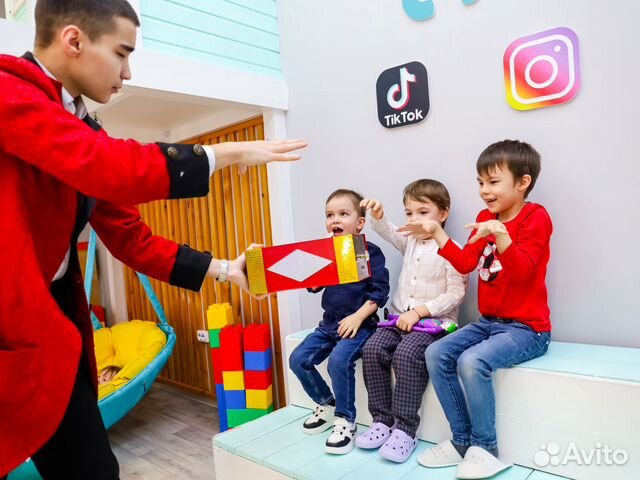 Аниматор на детский праздник Фокусник и зверюшки