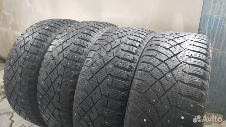 Nitto Therma Spike 205/60 R16